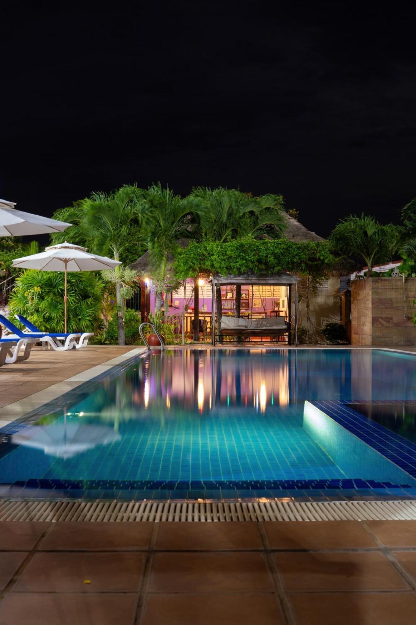 Riviera Hotel & Resort קפ מראה חיצוני תמונה